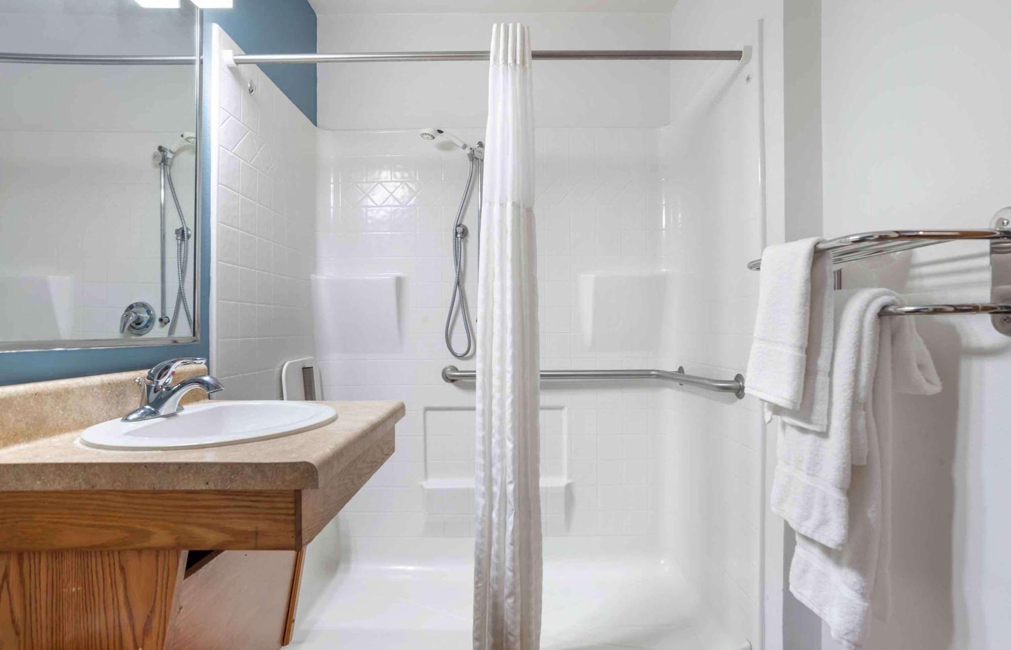 Extended Stay America Select Suites - Tallahassee - East ภายนอก รูปภาพ